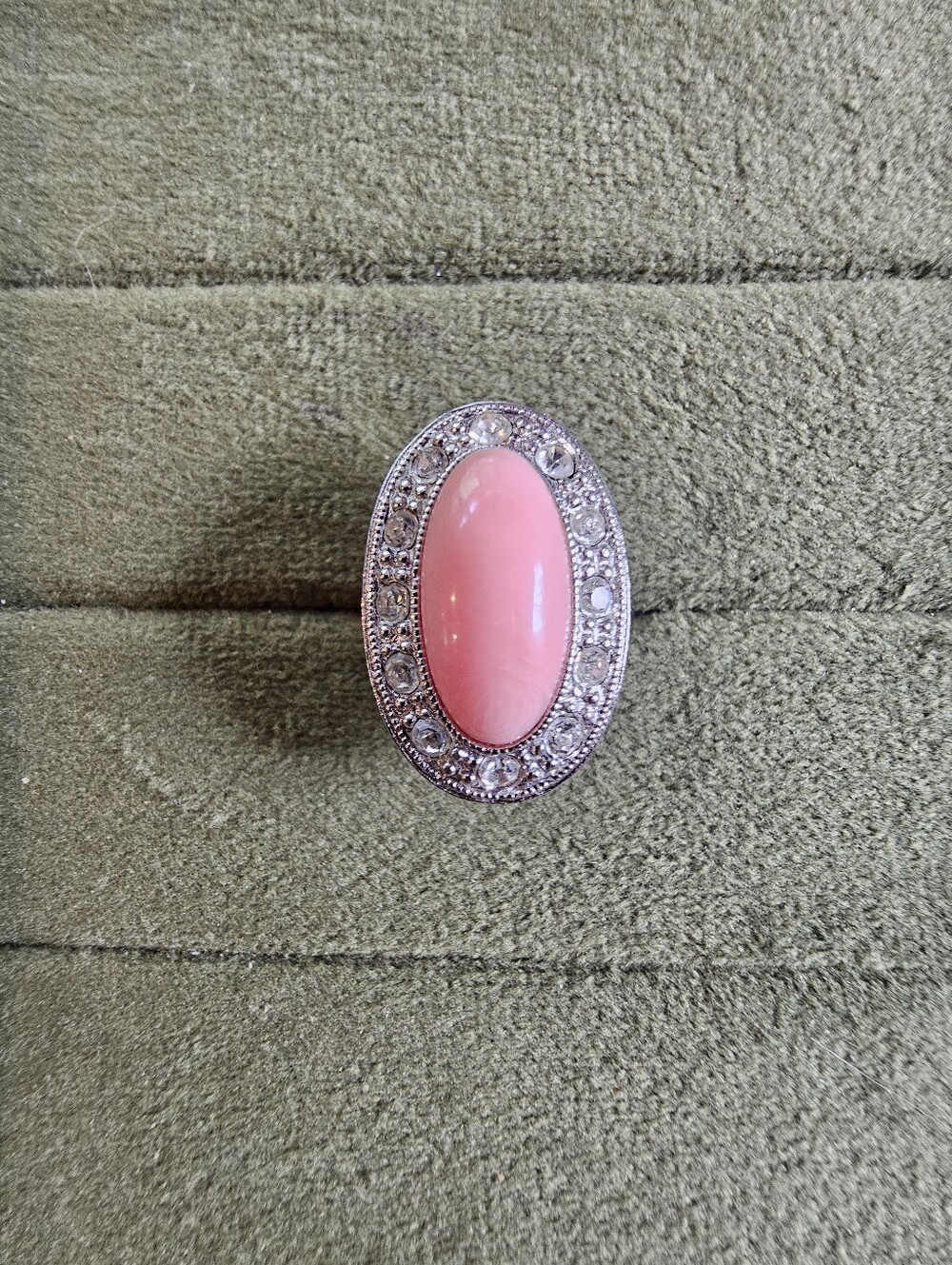 Vintage Avon Ring Size 4/5